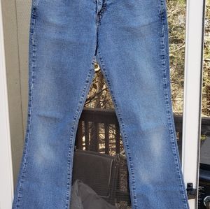 Womens Levi's 518 superlow bootcut